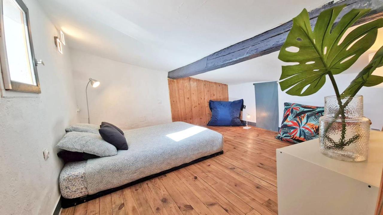Gregbnb - T2 Climatise Mezzanine - Atypique - Centre Ancien Toulon Exterior foto