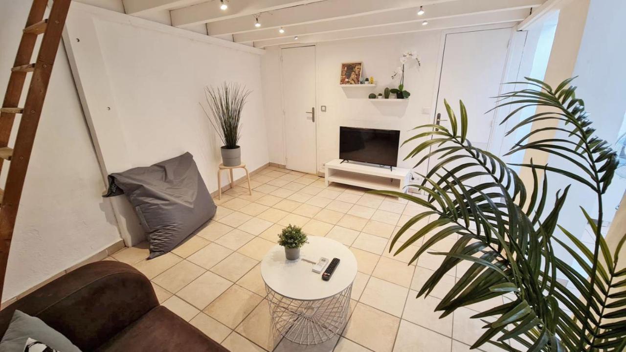 Gregbnb - T2 Climatise Mezzanine - Atypique - Centre Ancien Toulon Exterior foto